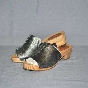 New The Sak Ella Clog Sandals Women's Size 8 Black Silver Leather Pebble